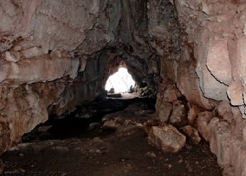 В пещере МАН
