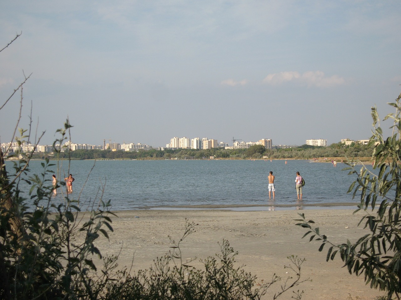 На берегу Мойнакского озера